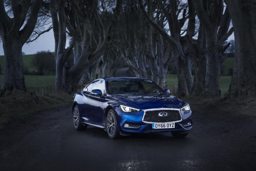  Infiniti Q60 2.0t 2016 года  (UK) (фото 7 из 10)
